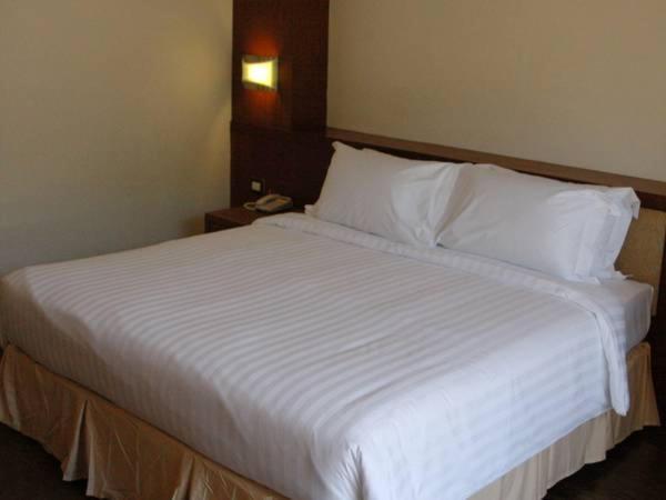 Hiran Residence Patong Bagian luar foto