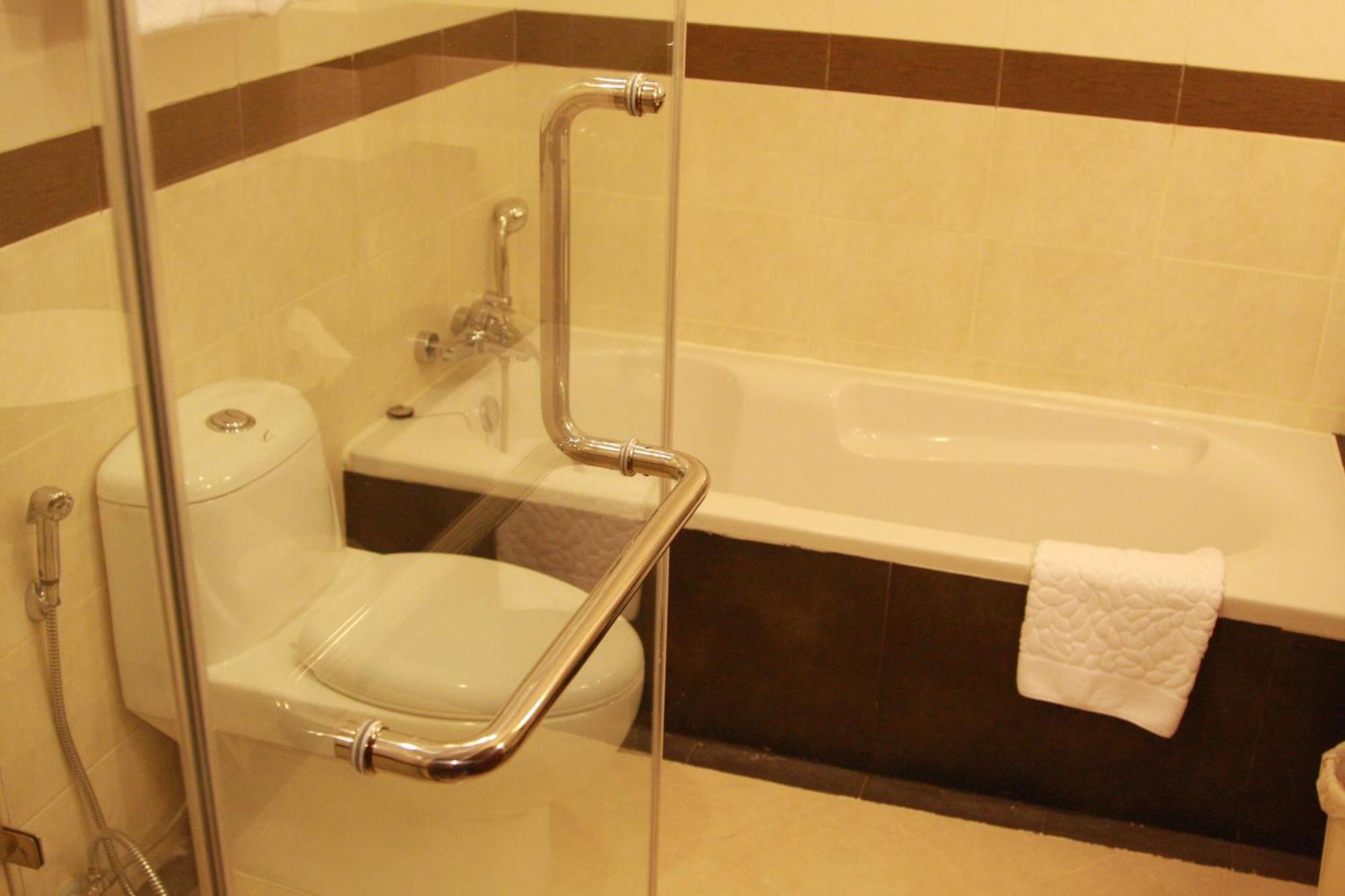 Hiran Residence Patong Bagian luar foto