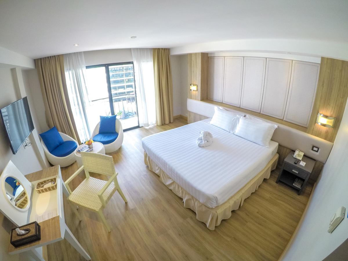 Hiran Residence Patong Bagian luar foto